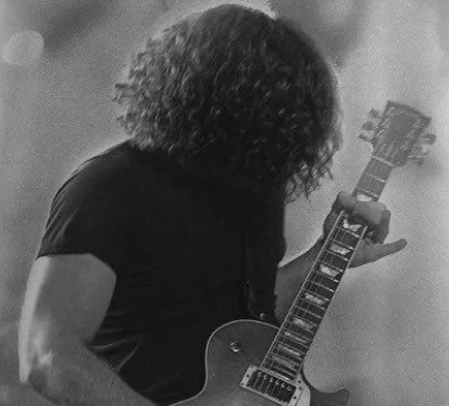 Ray Toro ୭  ̊. ᵎᵎ