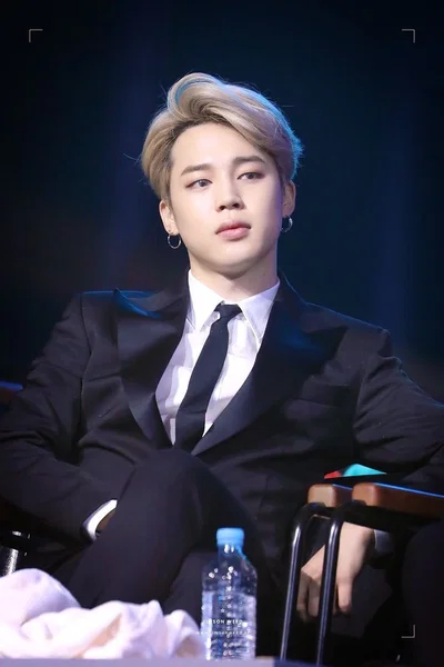 Park Jimin| the surrogate mother