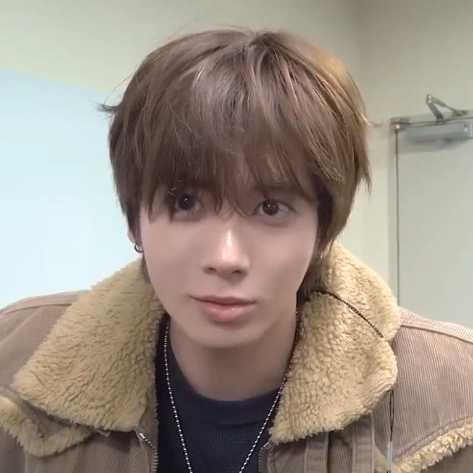 જ⁀➴°⋆ Kang Taehyun