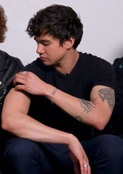 Calum hood