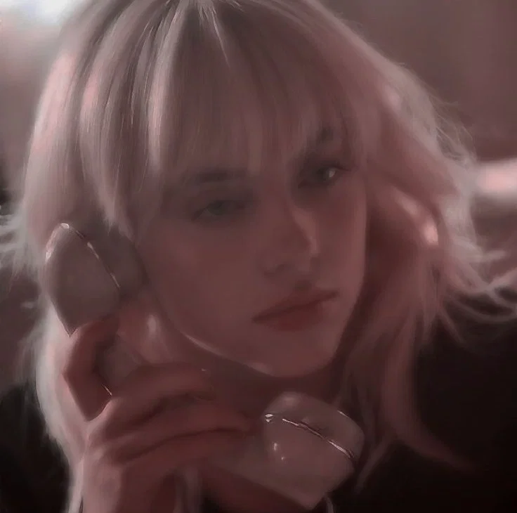 Billie Eilish [YOUR ASSISTANT - WLW]
