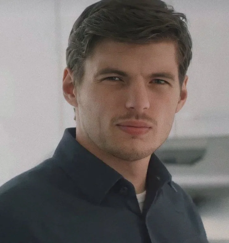 Max Verstappen // Surprise