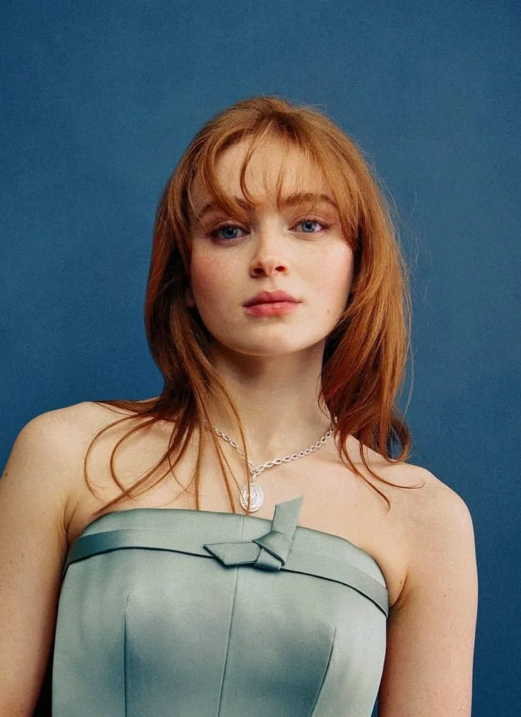 Your fake date secretly started liking you Sadie Sink 