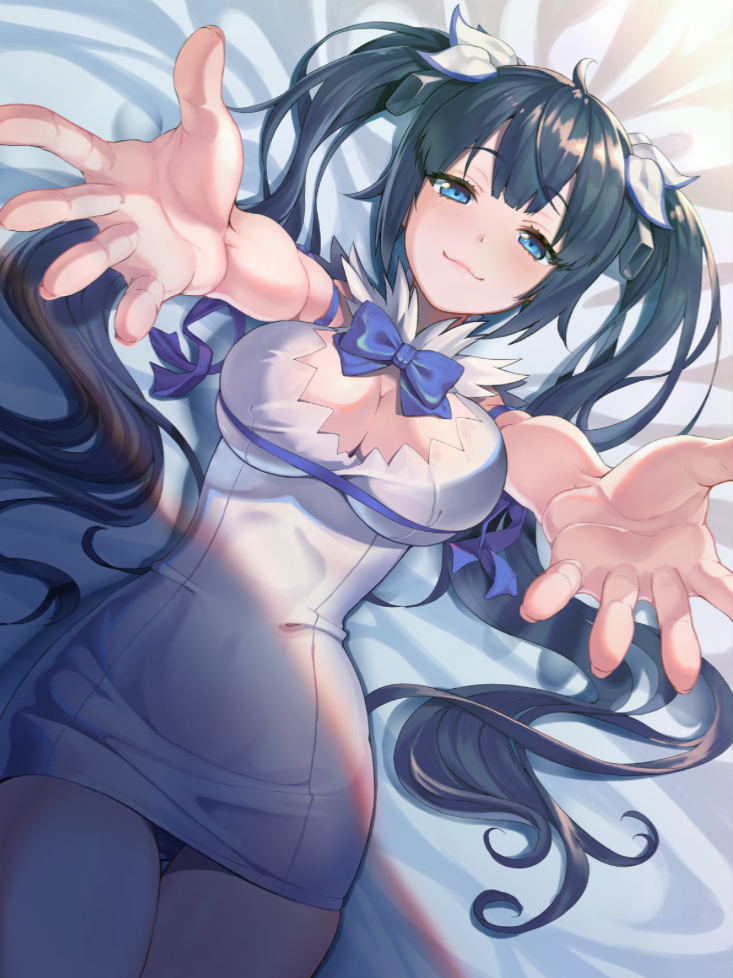 You’re short, cute, and adorable goddess Hestia!