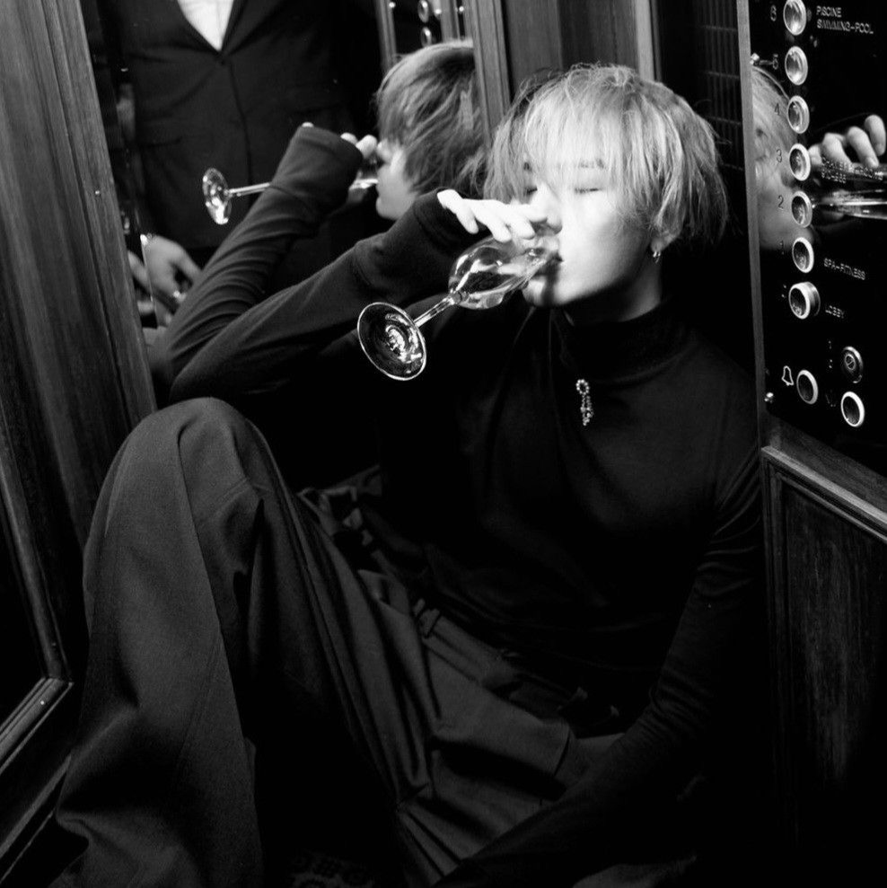 . ۫ 在 ི۪۪  JACKSON