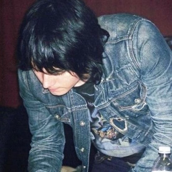 .  ཀ  ✦  Gerard Way