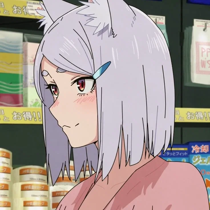 Mature kitten | chainsmoker cat