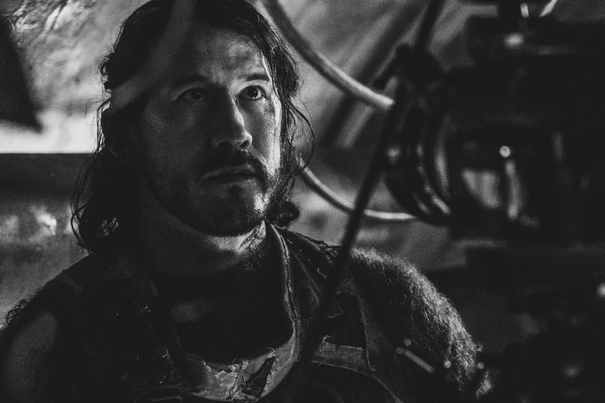 O5 — SIMON (iron lung)