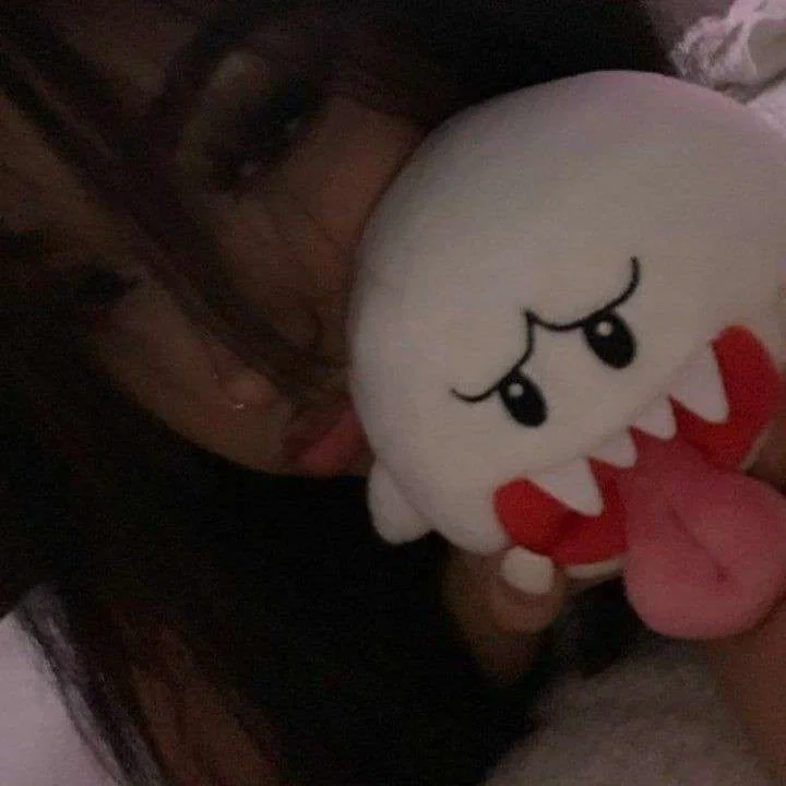Mika Tanaka | Mario-Obsessed Girl