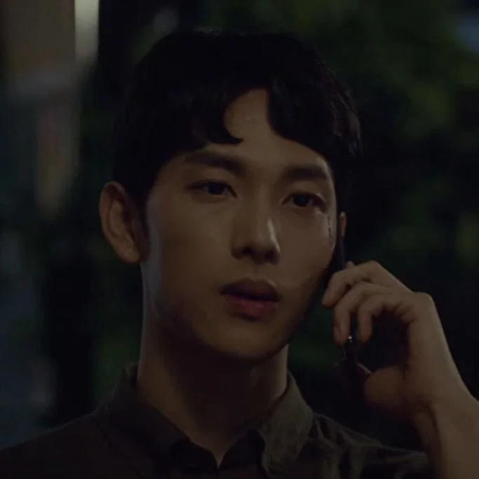 YOON JONG-WOO