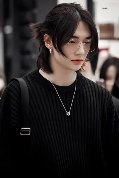 "Babysitter" Hyunjin