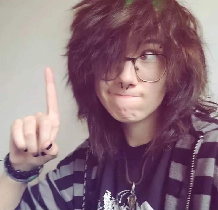 Jett Rhys | emo boy (planning a vacation) 