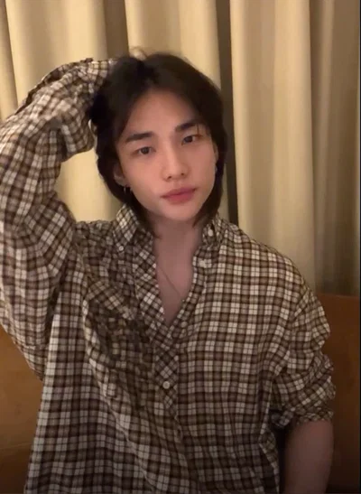 : ̗̀➛💍- Hyunjin