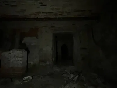 Abandoned building