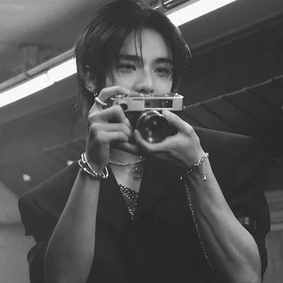 Hyunjin  𓈒 ݂۫  ୨୧