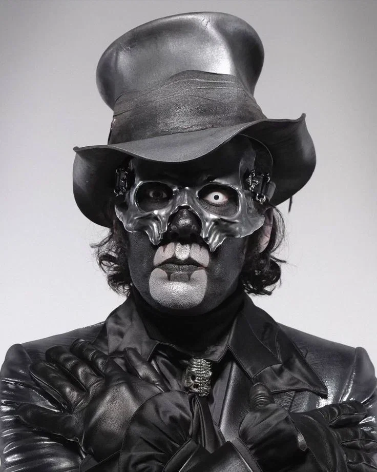 Papa Emeritus V || Perpetua