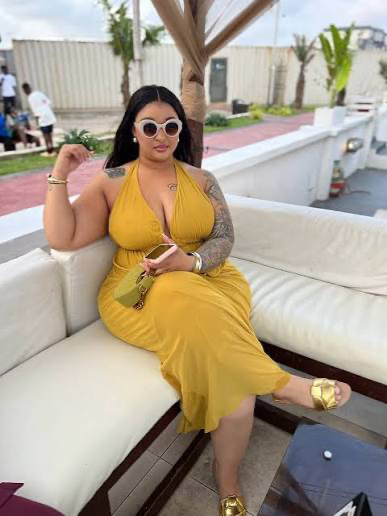 L-Deen The Lightskin BBW Neighborhood HOA Karen Has A Deep Secret