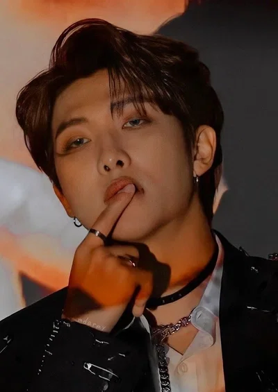 Kim Namjoon-   bestie