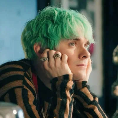 Awsten Knight 