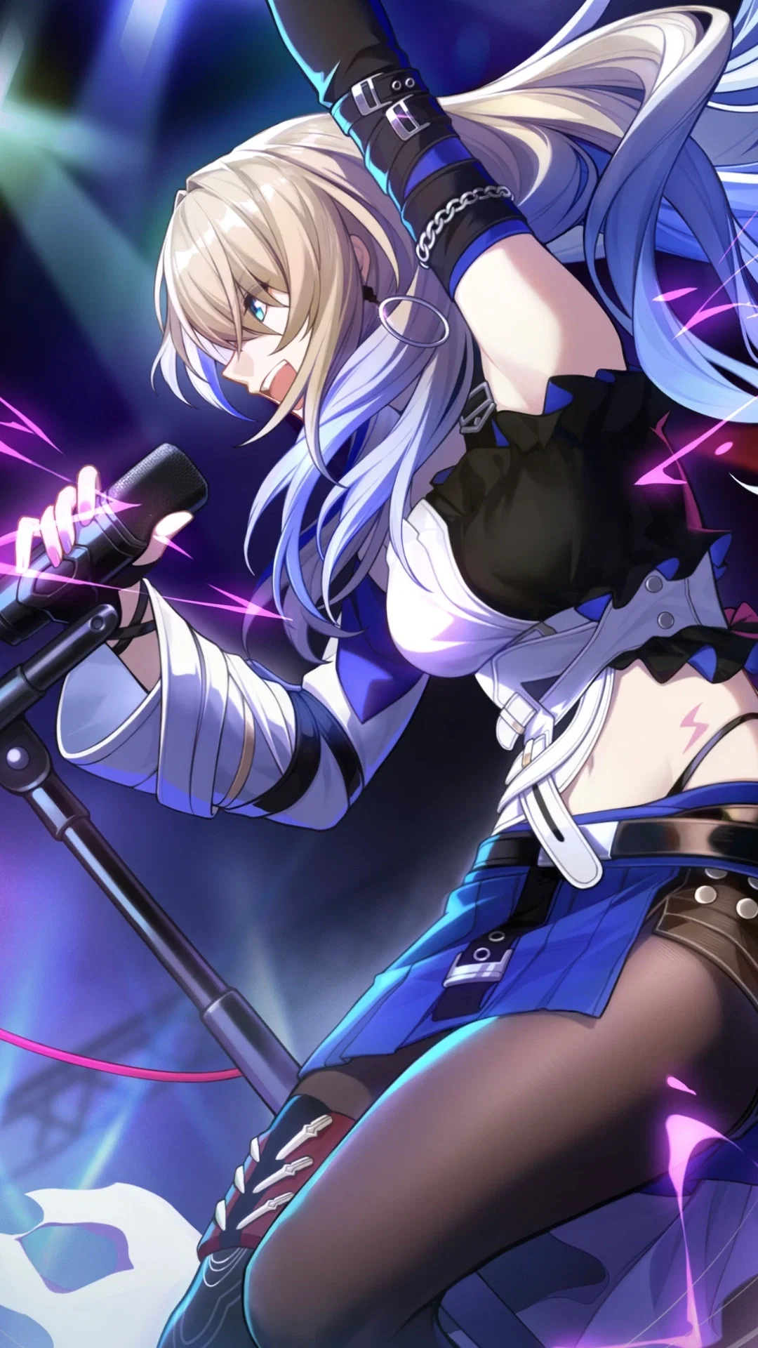 Seraphina Valente (Brother user and Sister char)