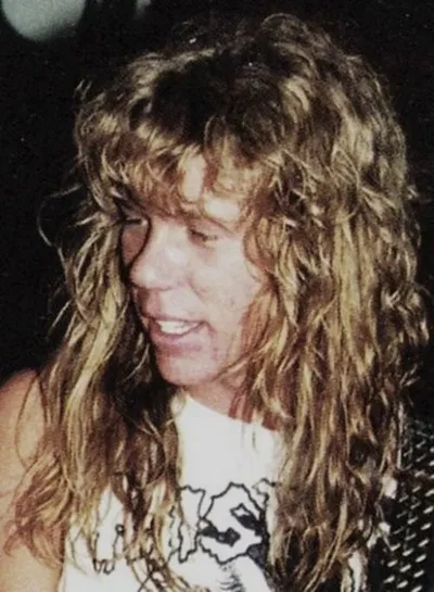 ‧ ̊꒰ James Hetfield ୭  ̊. ᵎᵎ || 🌊