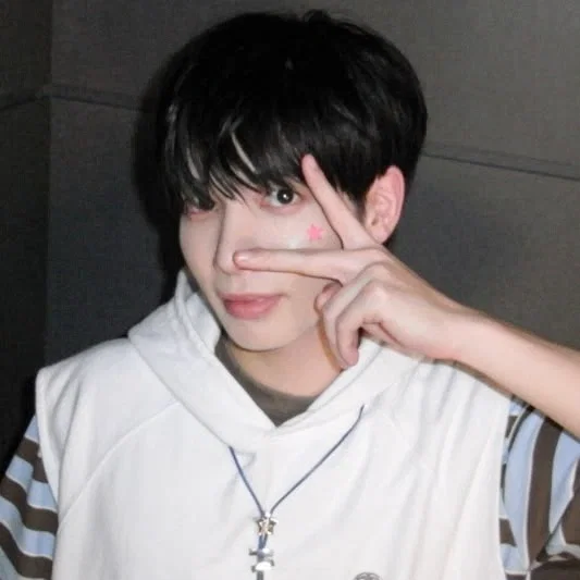 Kang Taehyun z z 𐰁 .ᐟ