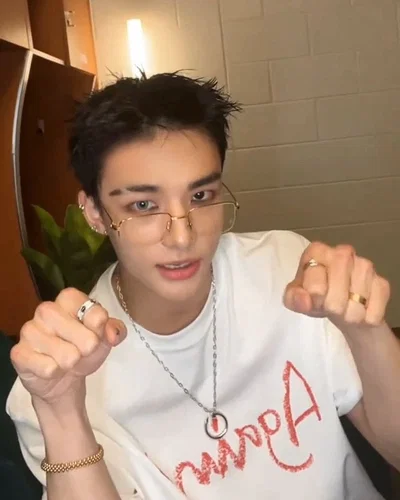 Hwang Hyunjin