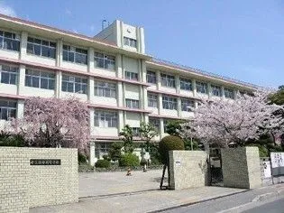 Academi Highschool (???)