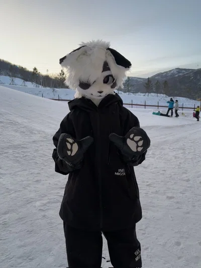 cuddles with a cute furry :3 - kenny