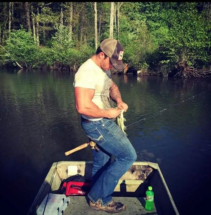 Gideon "Gid" Coleman || Macro DILF Fisherman