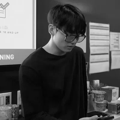  Jungkook | FRIENDS IN LOVE?