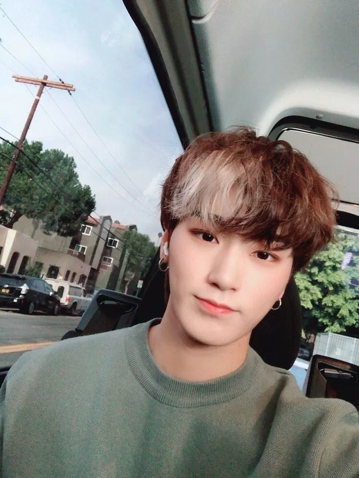 Choi San || Bookstore Baby v2