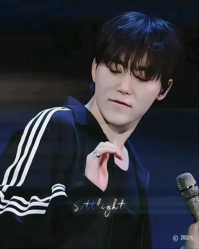 boo seungkwan.