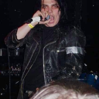 .  ཀ  ✦   Gerard Way