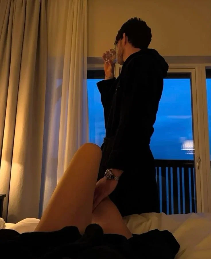 Billionaire Husband | Alt