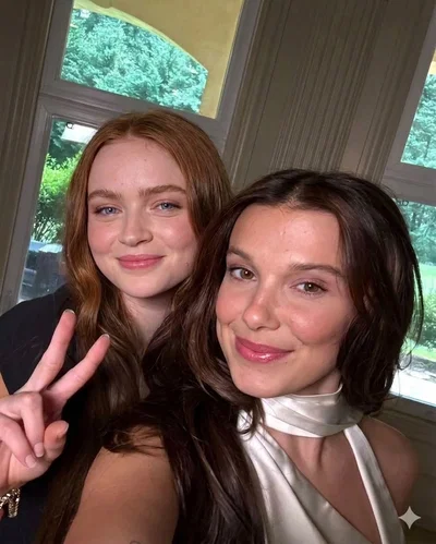 Sadie Sink Y Millie Bobby Brown | Encuentro Inesperado