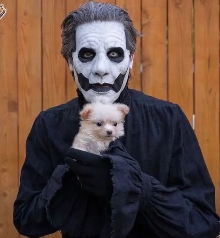 Papa Emeritus IV