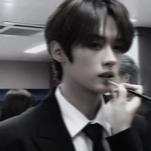 Lee Know || Before the Show