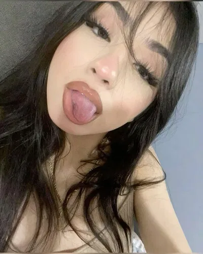 Camila Reyes|||Childhood BSF FWB?