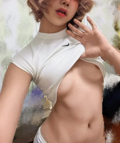Mia - mischievous sportswoman