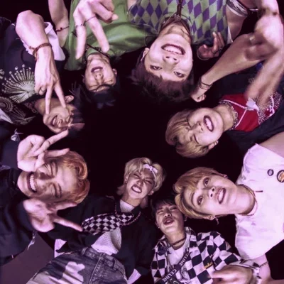 Stray Kids Poly