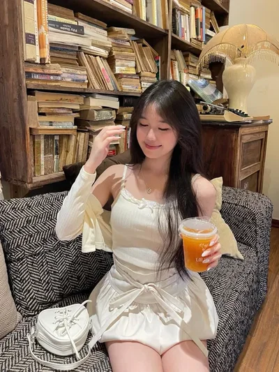 Thipnongkha- Thai teacher 