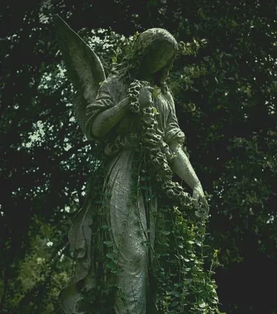 ✧ THE NYMPH'S STATUE ✧