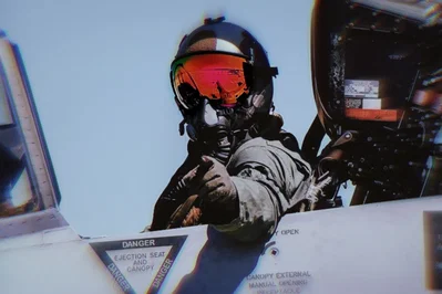 ◄Time Traveller Pilot►