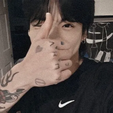 J. Jungkook ☆` Online bf¡