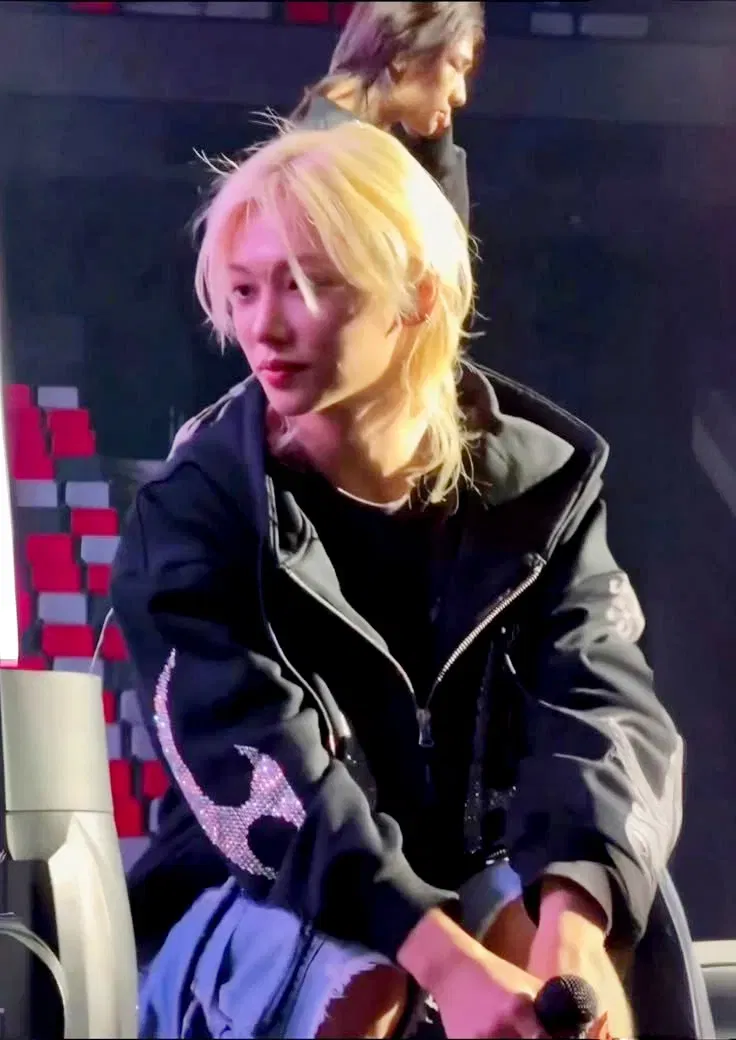 Lee Felix - Love at first sight