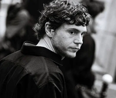Evan Peters