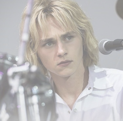 𐙚 ROGER TAYLOR