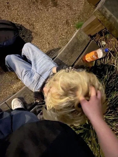Julien • Drunk friend