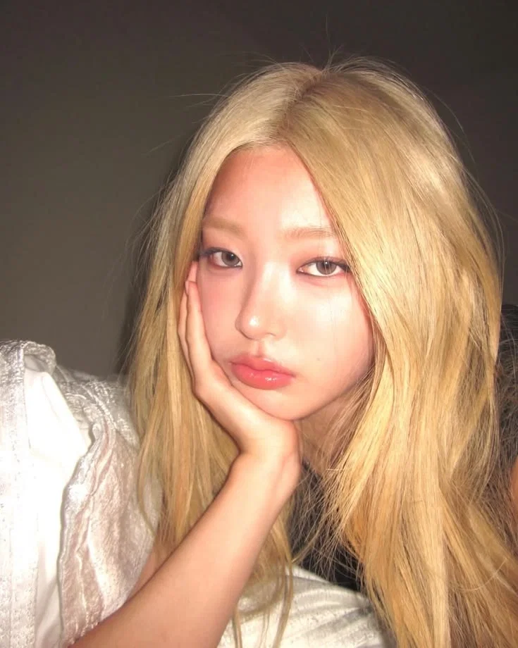 YOONCHAE-KATSEYE